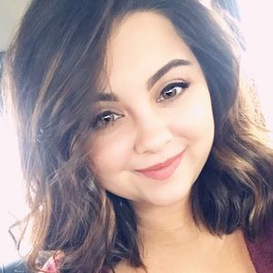 Meet your Posher, Nina